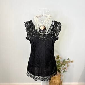Gorgeous vintage y2k 60s black lace silky slip top